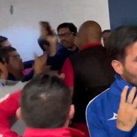 Reportero denuncia agresiones de directivos de Cruz Azul y amenazas de policías (Videos)
