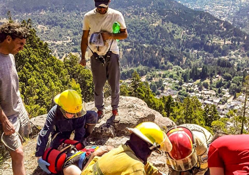 Agónico rescate en San Martín de los Andes Fuente: (Twitter)