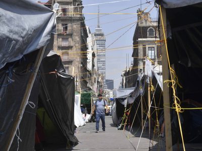 CNTE amaga ahora con movilizaciones en la SEP, Hacienda e INE; acusa a Sheinbaum de cancelar diálogo
