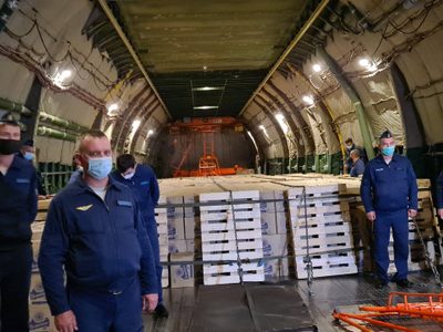 Rusia envía a Cuba dos aviones con casi 90 toneladas de ayuda humanitaria