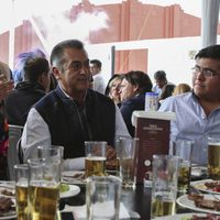 El Bronco prohíbe bodas el fin de semana en Nuevo León