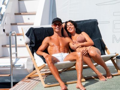 Así luce por dentro el costosísimo yate donde vacacionan Georgina Rodríguez y Cristiano Ronaldo