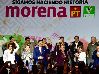 Sheinbaum se registra como precandidata presidencial de Morena 2024