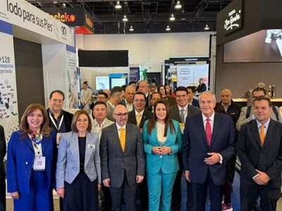 Gobernadora de Aguascalientes inaugura Feria Internacional de Franquicias en WTC de la CDMX