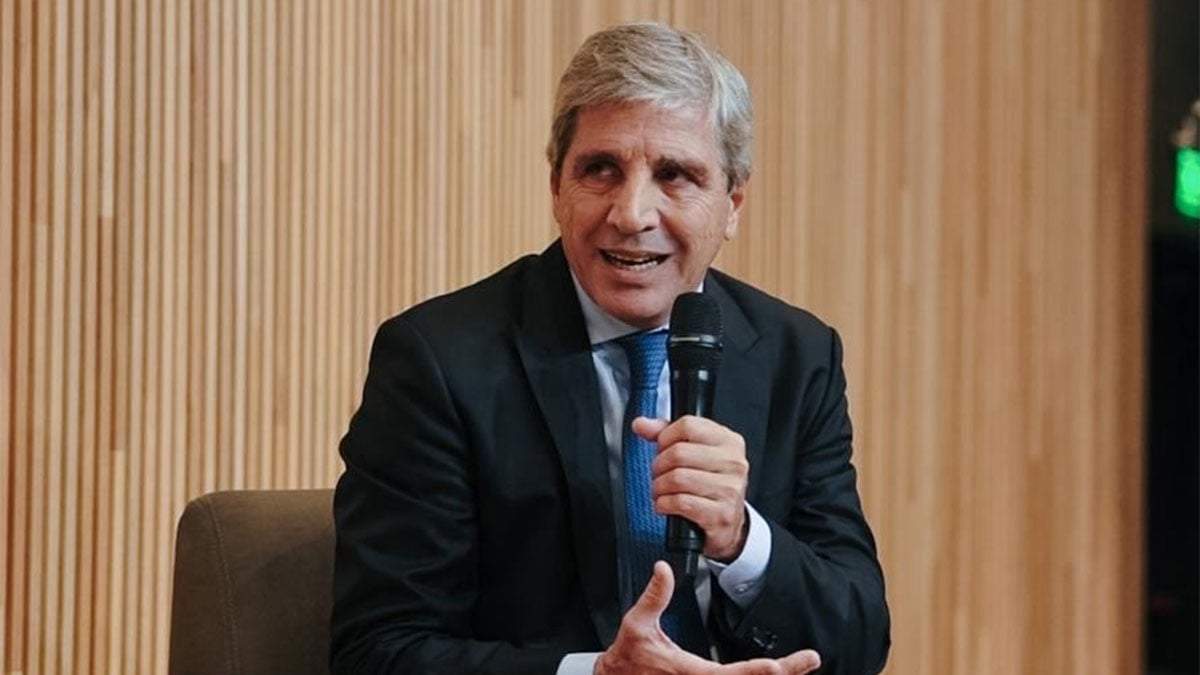 Luis Caputo.