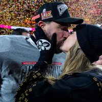 Taylor Swift ve a su novio Travis Kelce y a los Chiefs vencer a los Bills y volver al Super Bowl