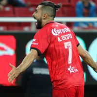 Lobos BUAP le hacen la travesura a las Chivas; Tigres vence a Tijuana
