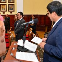 Javier Corral toma protesta a nueva titular de la Secretaría de Cultura