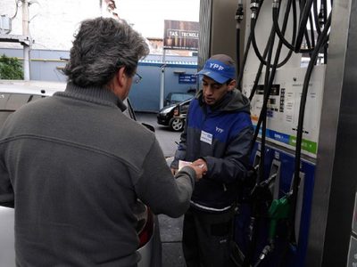 Estaciones de servicio dejarían de aceptar tarjetas de crédito
