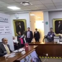 Madre increpa a procurador de Hidalgo por omisiones en denuncia de violencia vicaria y asesinato