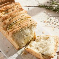 Pan libro provenzal: con una miga esponjosa y un sabor único, una receta súper fácil que te corona como un chef