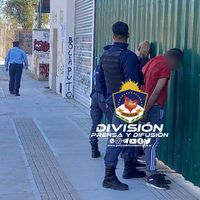 Dos hombres y una mujer detenidos por intentar robar a una vivienda de la zona oeste