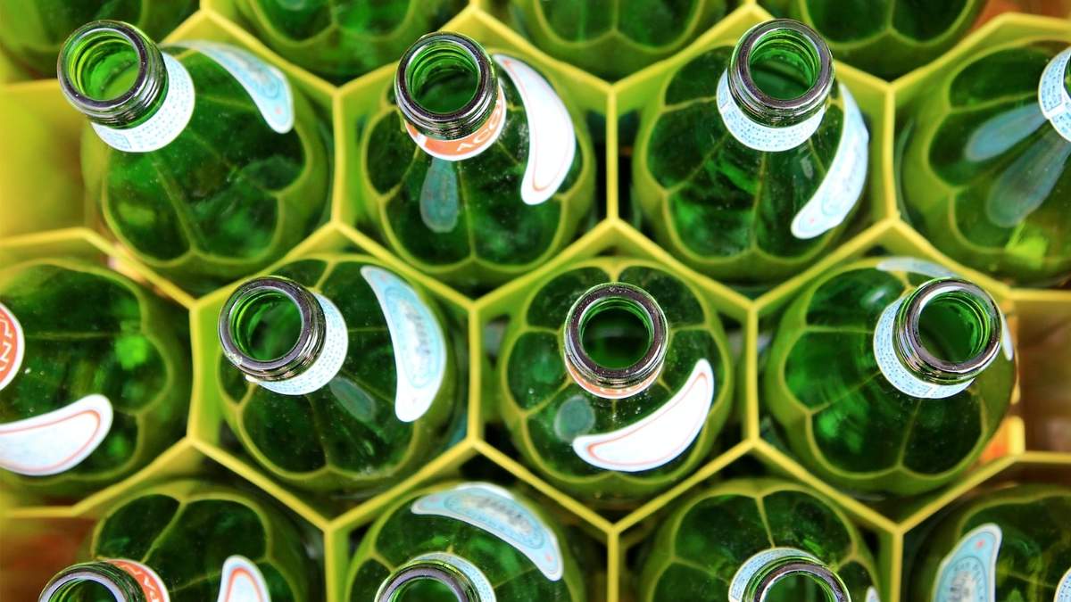 Botellas de vidrio. Fuente: (Instagram)