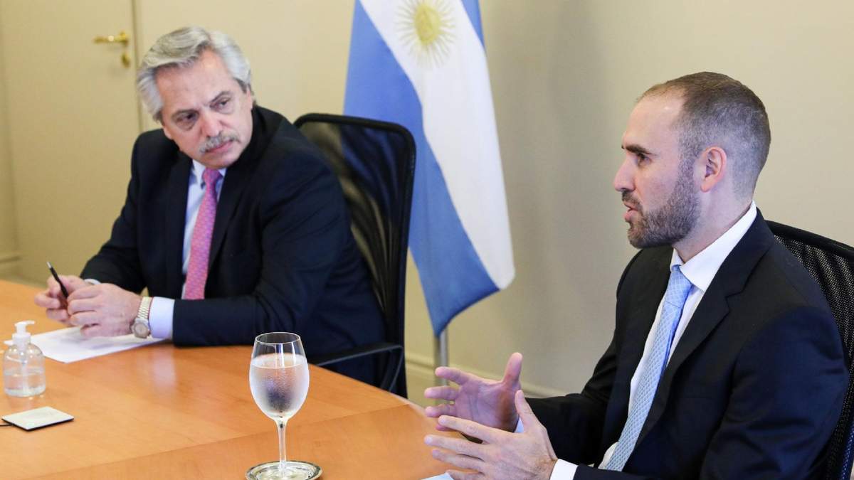 Alberto Fernández y Martín Guzmán. Fuente: (Twitter)