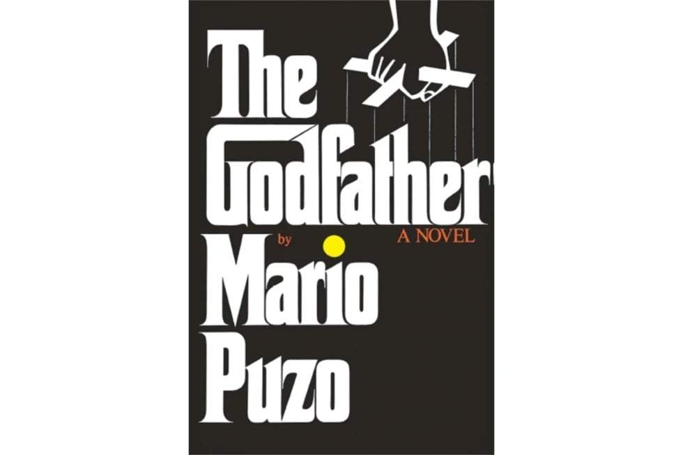 Esta imagen de la portada del libro, publicada por Penguin Random House, muestra “El Padrino” de Mario Puzo