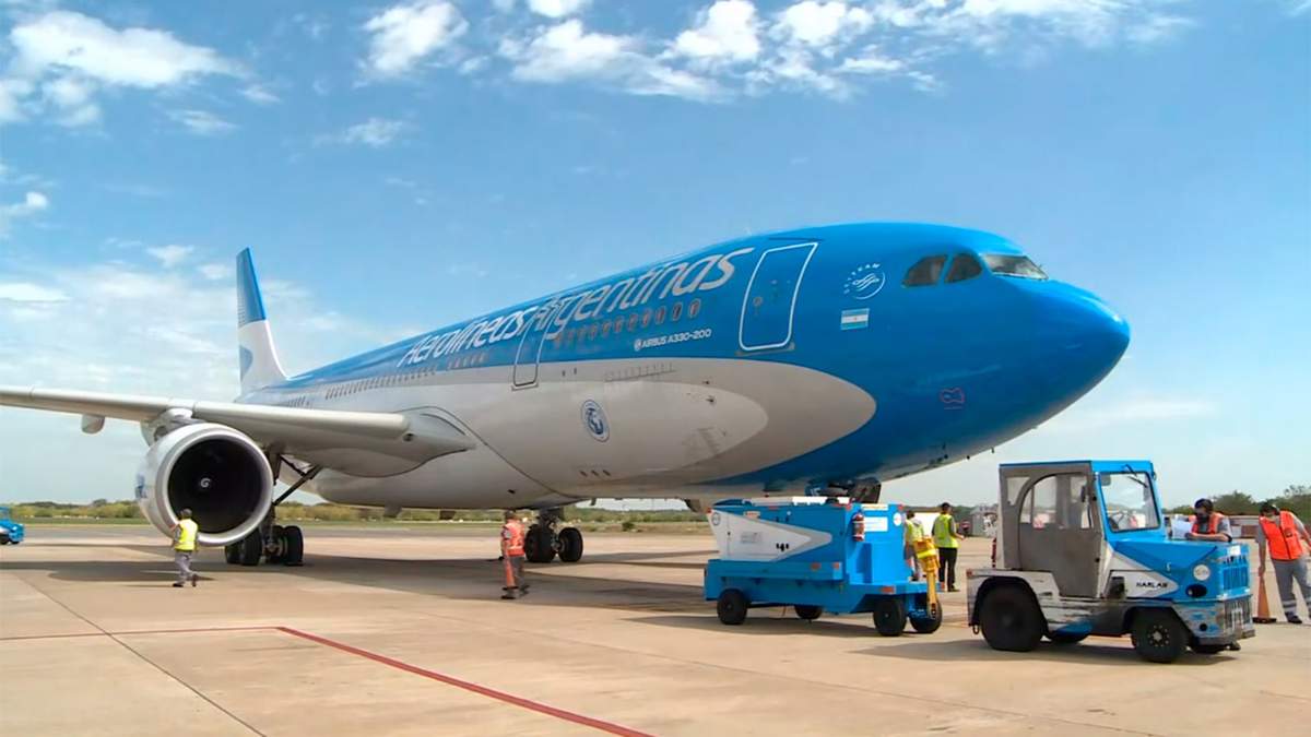 Unidad de Aerolíneas Argentinas luego de descargar la Sputnik V. Fuente: (Instagram)