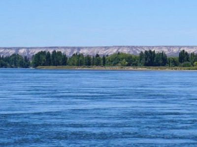 Solicitaron tomar precauciones ante el aumento de caudal del río Negro