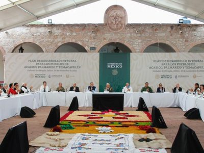AMLO logra acuerdo con pobladores sobre presa El Zapotillo