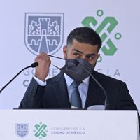 AMLO rechaza que García Harfuch deje cargo por caso Ayotzinapa: "van a salir muchos nombres"