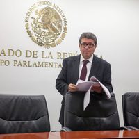 Morena corrige 'error” en la reforma educativa; la autonomía seguirá intacta: Monreal