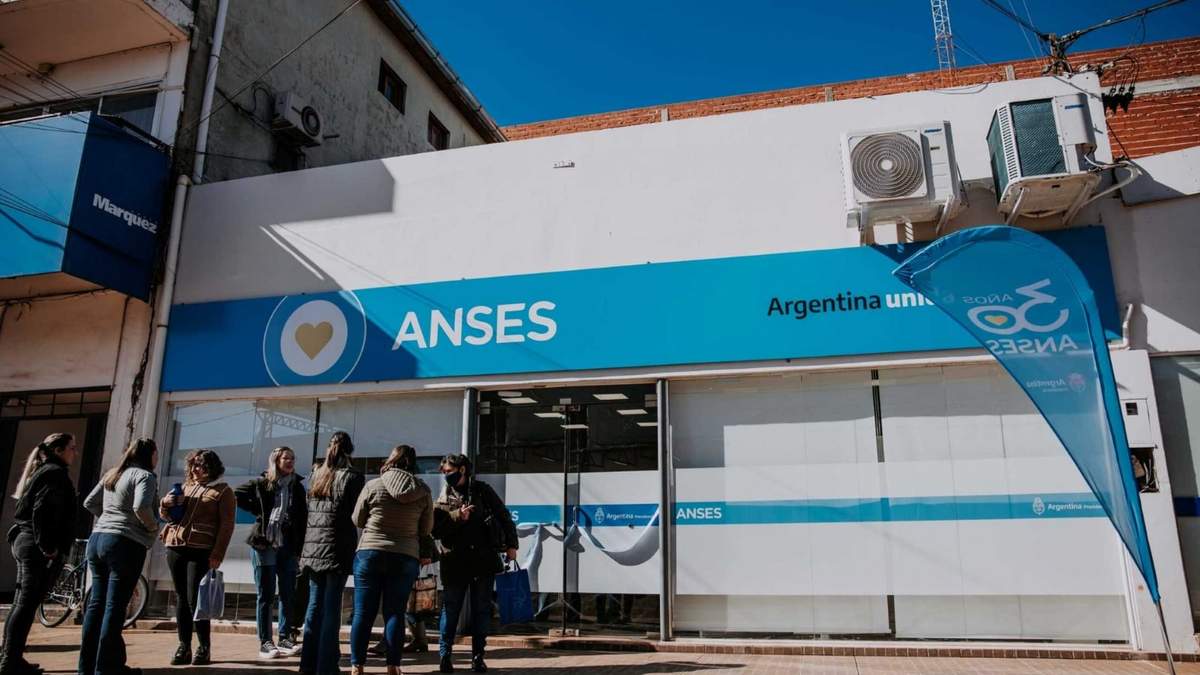 La ANSES se encarga del pago de jubilaciones y prestaciones sociales. Fuente: (X)