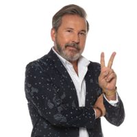 Ricardo Montaner mostró la particular forma en la que duerme junto a su esposa