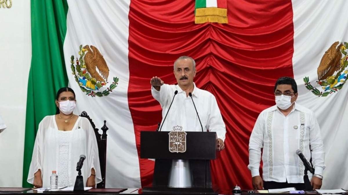 Carlos Manuel Merino Campos juró como gobernador interino de Tabasco