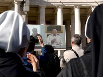 Papa Francisco no apareció desde la ventana del Vaticano por segundo domingo consecutivo