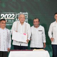 Alejandro Murat y Mauricio Vila podrían ser presidenciables para el 2024, destaca AMLO