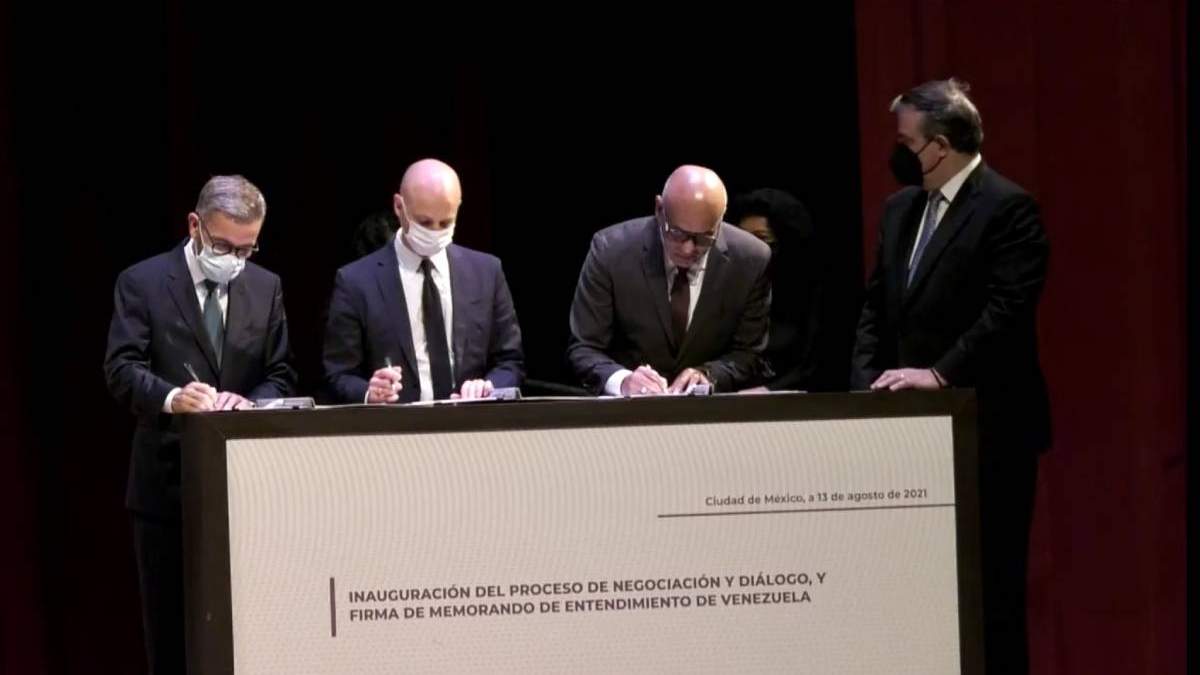 Firma del memorando de entendimiento