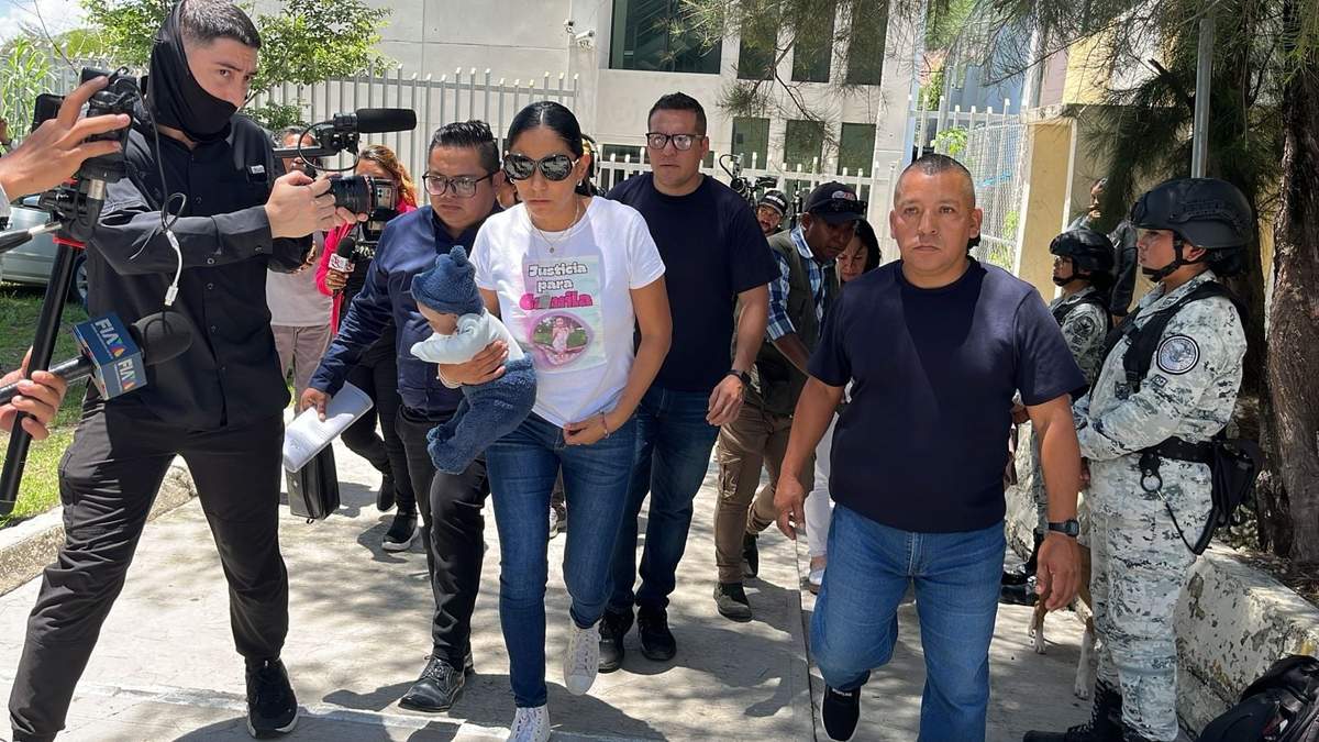 Madre de Camilia en el inicio de juicio