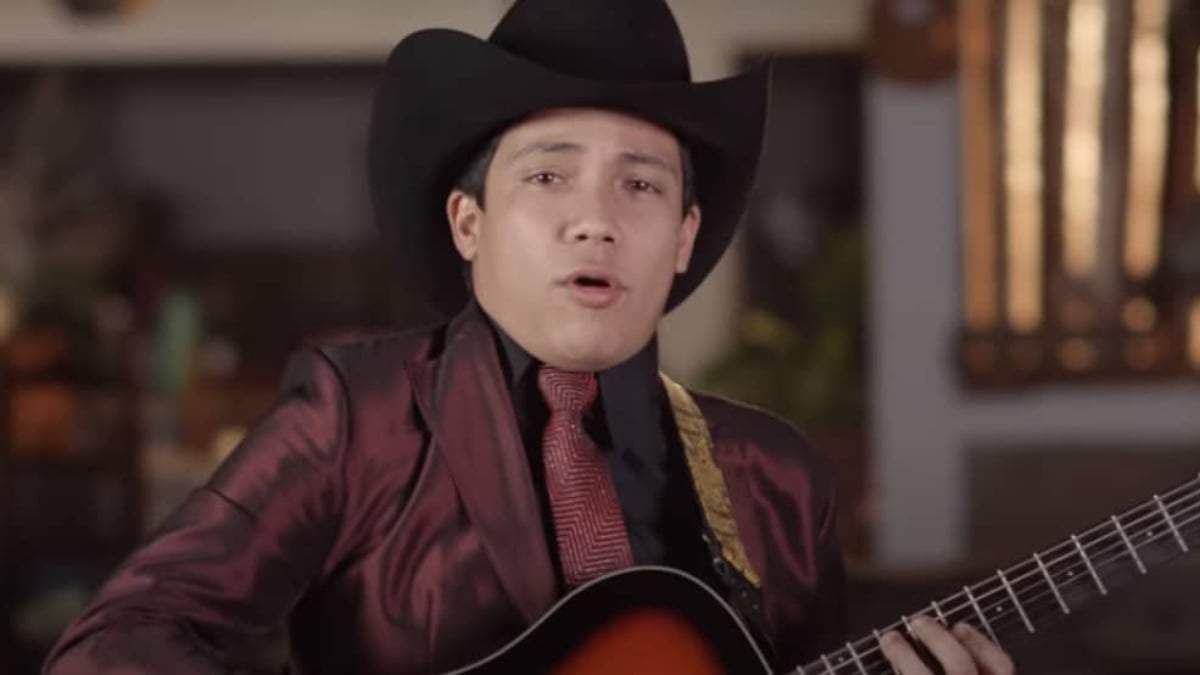 Julián Verdugo, cantante de banda