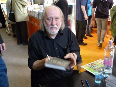 Obra de László Krasznahorkai es "siempre lúcida y sorprendente": Editorial Acantilado