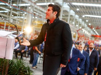 Armadora china BYD desmiente a Samuel García: aún no decide instalarse en NL