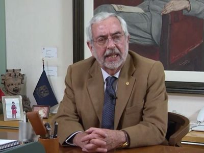 Estoy a favor de la igualdad de género pero no de los paros, dice Graue e insta al diálogo (Video)