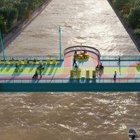 Nuevo arte para un conocido puente peatonal de Shangai