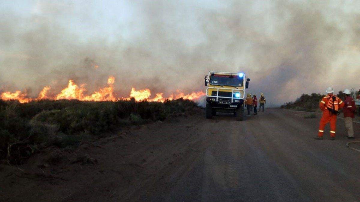 Incendio en Loncopué. Fuente: (Twitter)