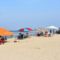 Pese a pandemia, turistas de EU 'huyen' a Los Cabos ante laxas medidas en México