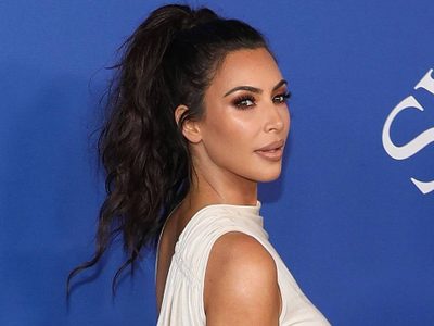 Kim Kardashian en minutos bate el récord de likes ¡Mirá con quién está!
