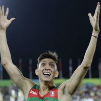 Sorprende Ismael Hernández con bronce en pentatlón y da la quinta medalla a México