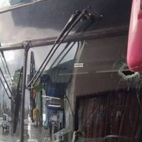 En cercanías a Villa La Angostura apedreó vehículos porque "no lo levantaban cuando hacía dedo"