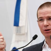 Critica Anaya 'populismo destructor” de AMLO; le sorprende pobreza en Chiapas