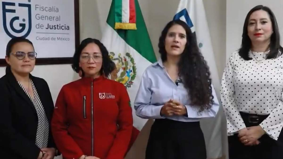 Gema Chávez (de rojo) con la fiscal Bertha Alcalde Luján