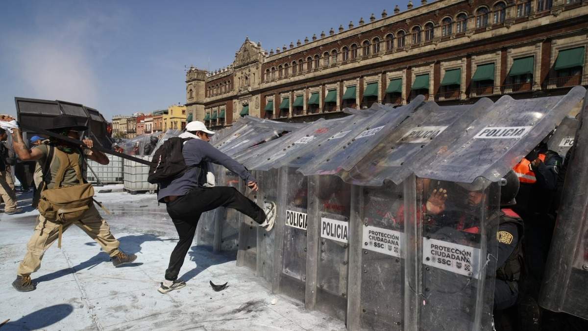 Violencia en la Marcha de la Generación Z del 15 de noviembre