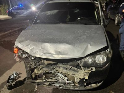 Un conductor alcoholizado provocó un choque tras circular a contramano por El Mallín