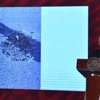 AMLO analiza hacer de nuevo la terminal 2 del AICM para evitar desgracias