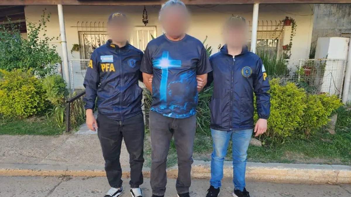 Abusó de su hija durante treinta años y tuvo dos hijos con ella