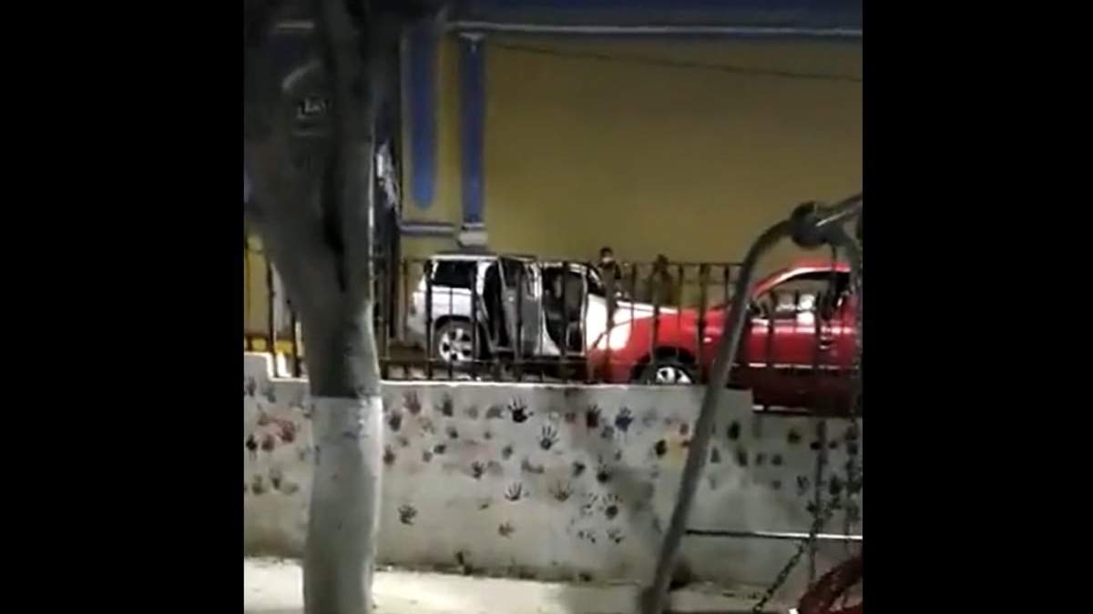 La camioneta de los policías ministeriales de Puebla