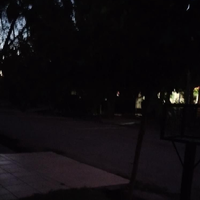 En penumbras: vecinos reclaman por el alumbrado público en un barrio de Maipú