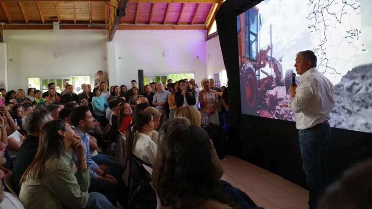 El gobernador Rolando Figueroa encabezó el encuentro de Comunidad. Fuente: (X)